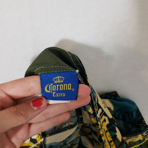 CORONA Extra MENS Shorts Surf & Turf TAN BLUE AND ARMY GREEN SWIM TRUNKS Medium - Picture 2 of 6